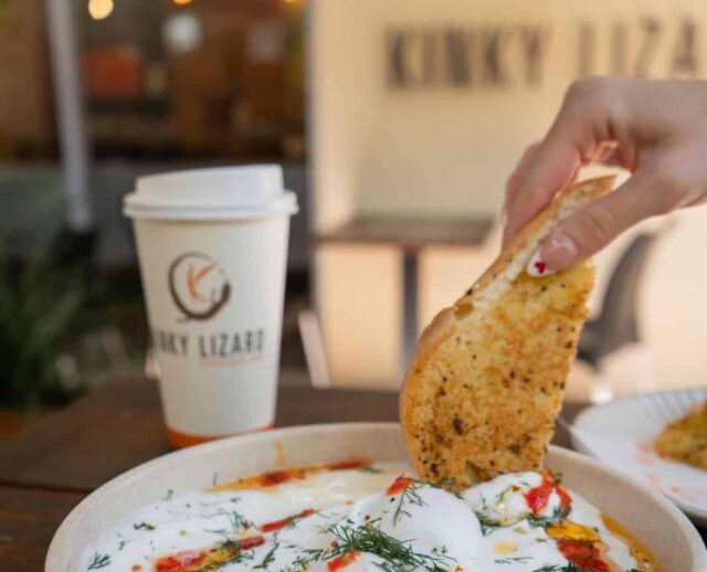 Turkish eggs at Kinky Lizard